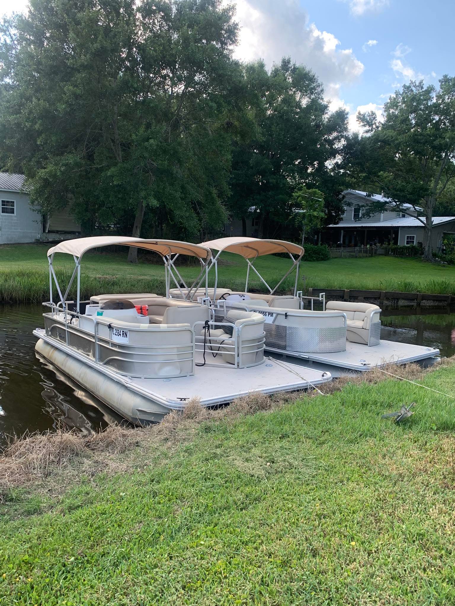 Coastal Pontoon Rentals Expand Exploration for Locals/Visitors