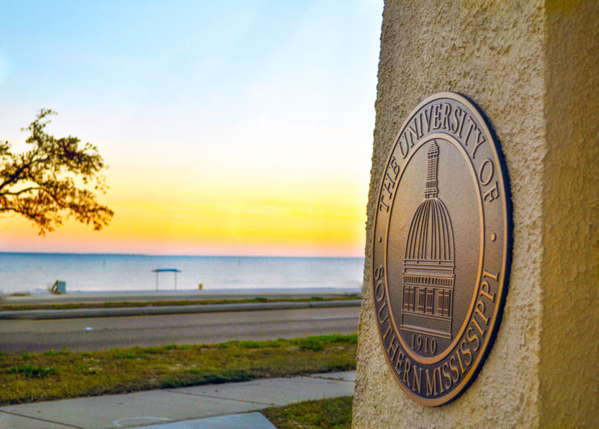 USM and Lynn Meadows Discovery Center to Celebrate Ribbon Cutting of New Aquaponics Education Exhibit