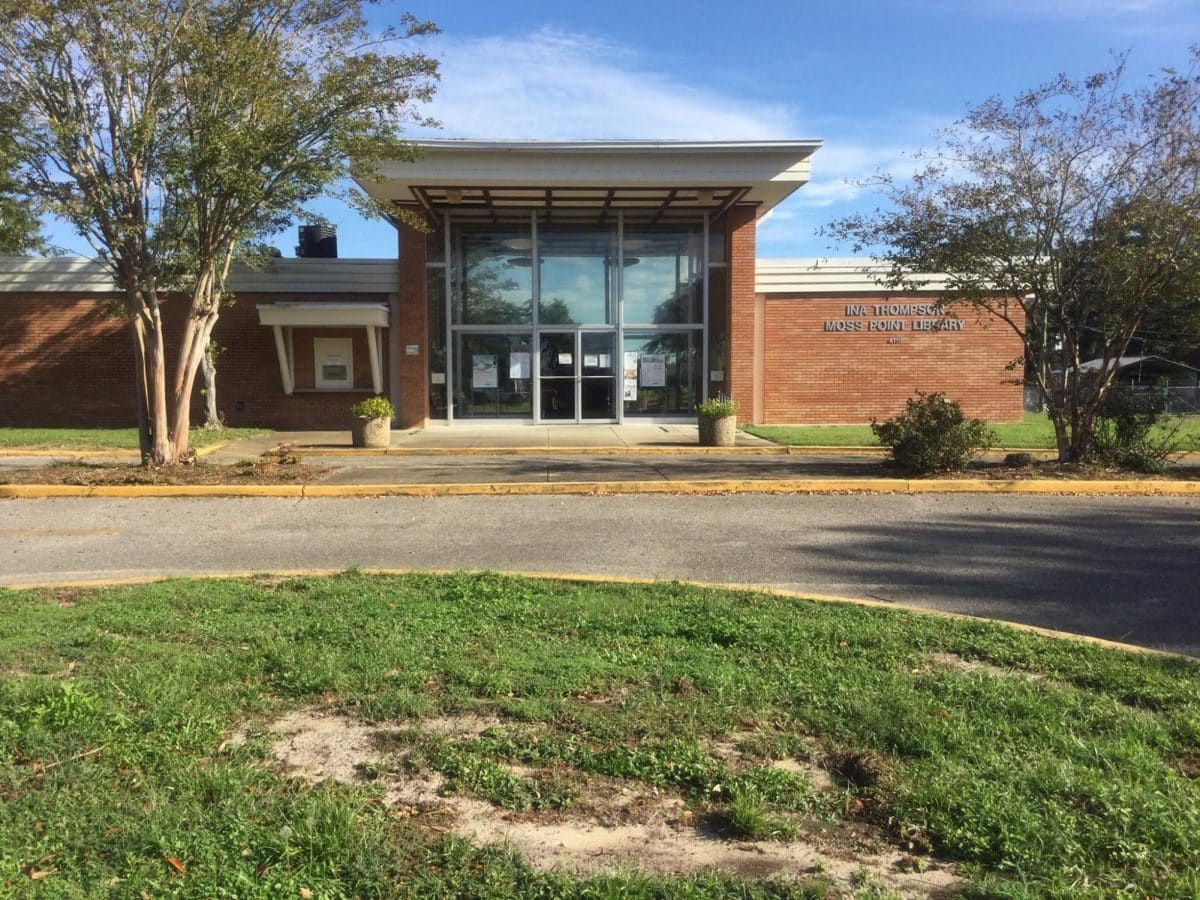 Moss Point Library Summer Series Introduces Teens to Life Skills